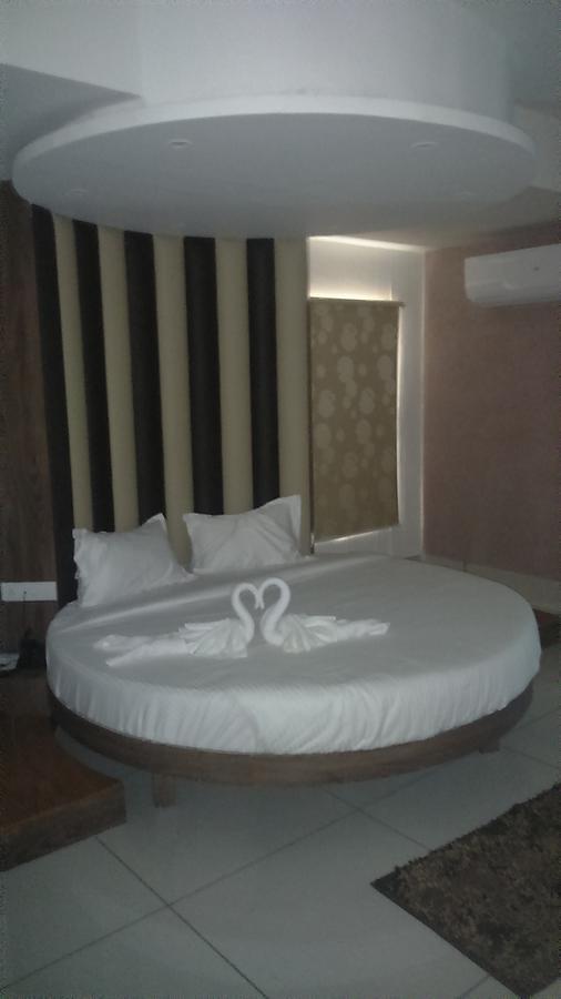 Готель Apple Residency Patan  Екстер'єр фото
