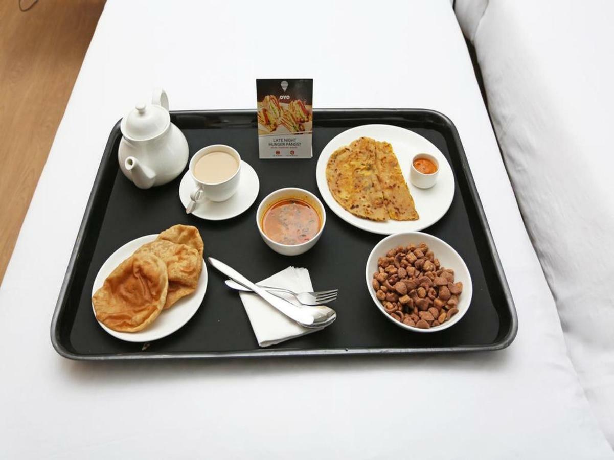 Готель Apple Residency Patan  Екстер'єр фото